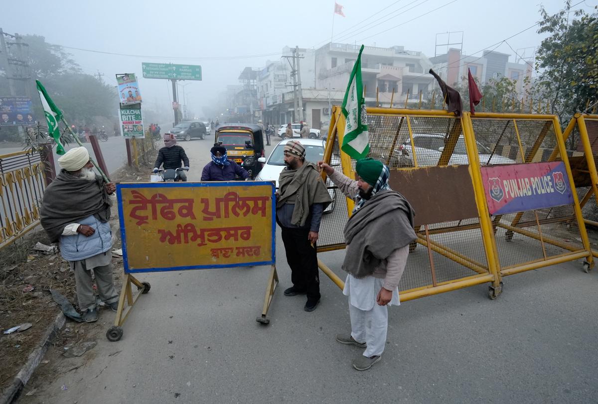 पंजाब बंद आज: किसानों के प्रदर्शन के बीच क्या खुला है, क्या बंद है